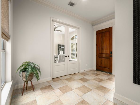 114 S Knights Crossing Drive, The Woodlands TX 77382