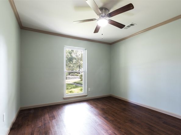5402 Sheraton Oaks Drive, Houston TX 77091