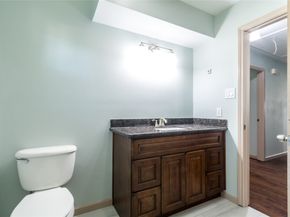 5402 Sheraton Oaks Drive, Houston TX 77091