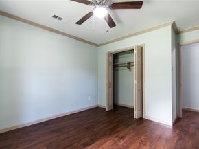5402 Sheraton Oaks Drive, Houston TX 77091