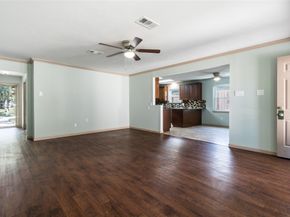 5402 Sheraton Oaks Drive, Houston TX 77091