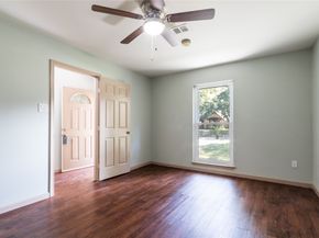 5402 Sheraton Oaks Drive, Houston TX 77091