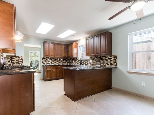 5402 Sheraton Oaks Drive, Houston TX 77091