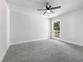 5102 Tavenor Lane, Houston TX 77048