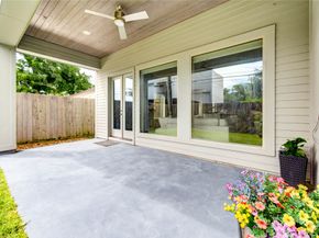 1919 Rosewood Street, Houston TX 77004