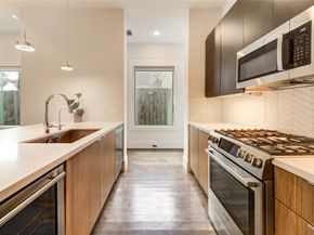 1919 Rosewood Street, Houston TX 77004