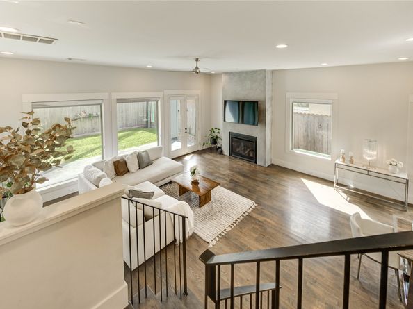 1919 Rosewood Street, Houston TX 77004