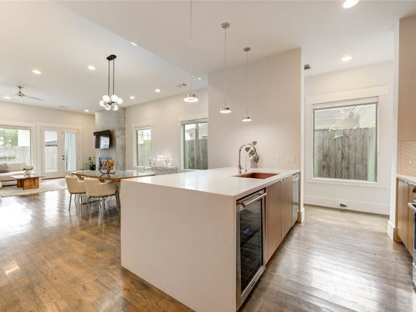 1919 Rosewood Street, Houston TX 77004