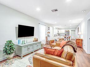 7711 Avenue L, Houston TX 77012