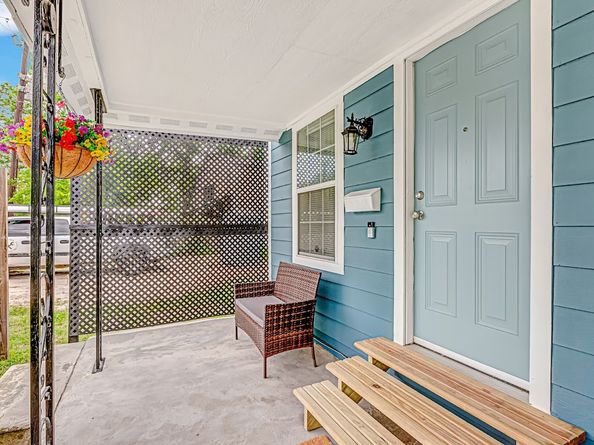 7711 Avenue L, Houston TX 77012