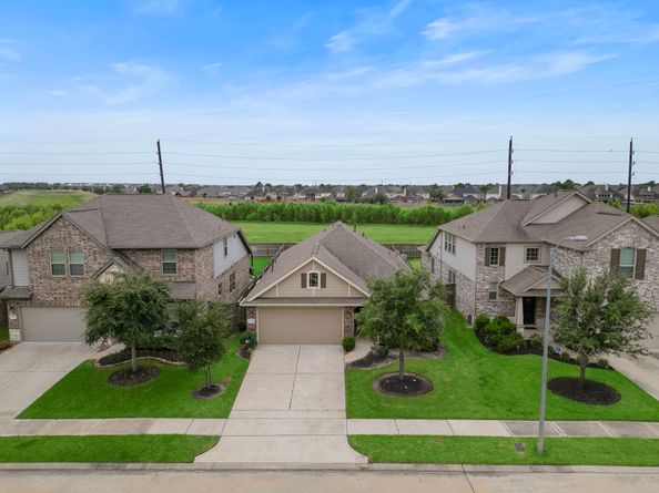 20311 Creekdale Bend Drive, Cypress TX 77433