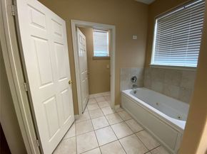 12122 Ross Road, Houston TX 77034