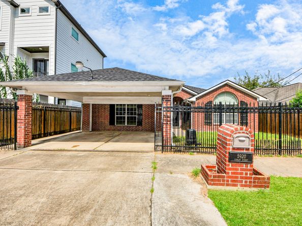 5920 Conley Street Street, Houston TX 77021