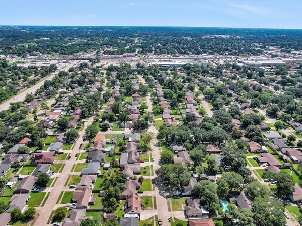 1102 Mosher Lane, Houston TX 77088