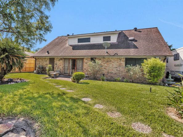 1102 Mosher Lane, Houston TX 77088