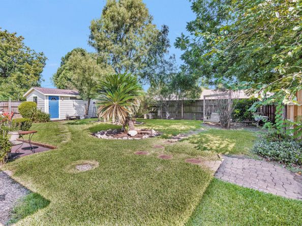 1102 Mosher Lane, Houston TX 77088