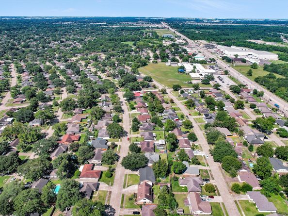 1102 Mosher Lane, Houston TX 77088