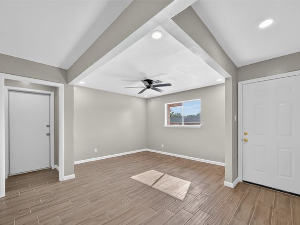 5126 Denoron Drive, Houston TX 77048