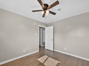 5126 Denoron Drive, Houston TX 77048