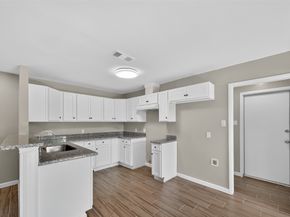 5126 Denoron Drive, Houston TX 77048