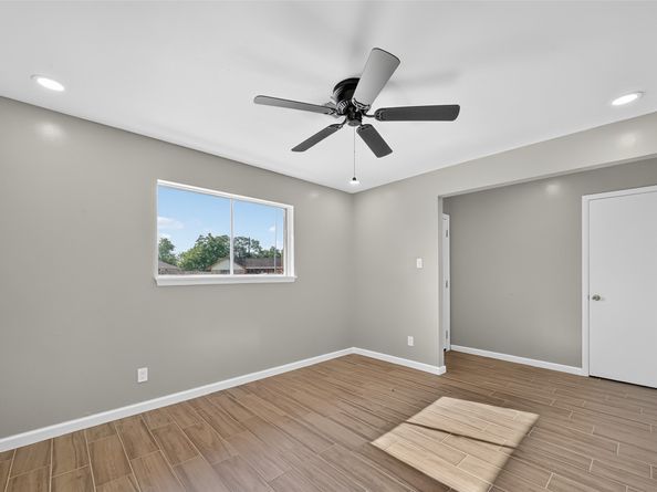 5126 Denoron Drive, Houston TX 77048