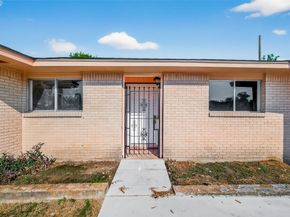 5126 Denoron Drive, Houston TX 77048