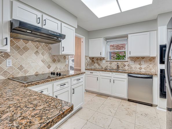 25518 Pepper Ridge Lane, Spring TX 77373