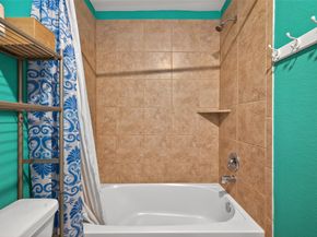 6250 El Topacio Drive, Houston TX 77048