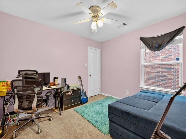 6250 El Topacio Drive, Houston TX 77048