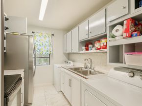 8405 Wilcrest Drive 2902, Houston TX 77072