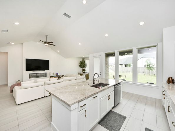 26923 Longwood Ledge Drive, The Woodlands TX 77389