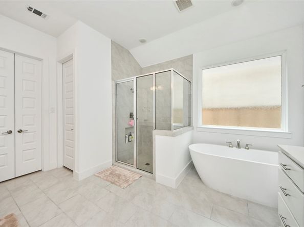 26923 Longwood Ledge Drive, The Woodlands TX 77389