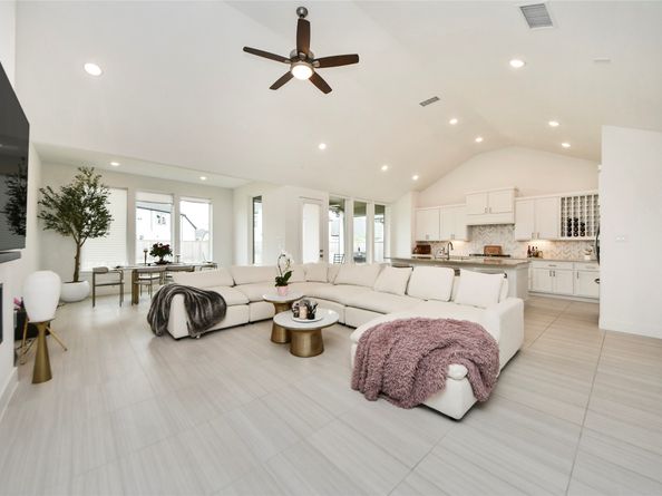 26923 Longwood Ledge Drive, The Woodlands TX 77389