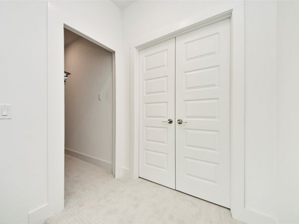 26923 Longwood Ledge Drive, The Woodlands TX 77389