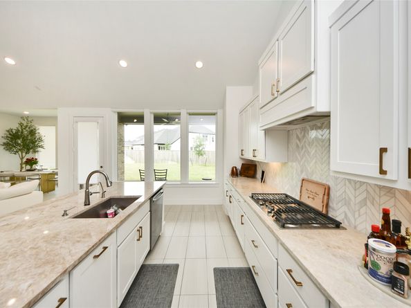 26923 Longwood Ledge Drive, The Woodlands TX 77389