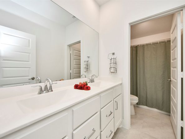 26923 Longwood Ledge Drive, The Woodlands TX 77389