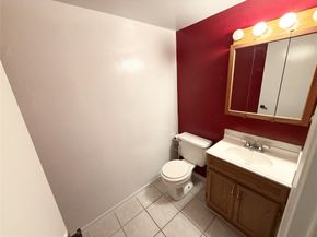 7040 Jetty Lane, Houston TX 77072