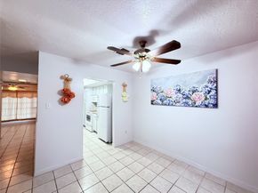 7040 Jetty Lane, Houston TX 77072
