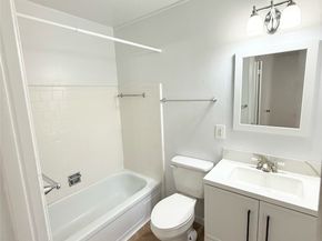 7040 Jetty Lane, Houston TX 77072