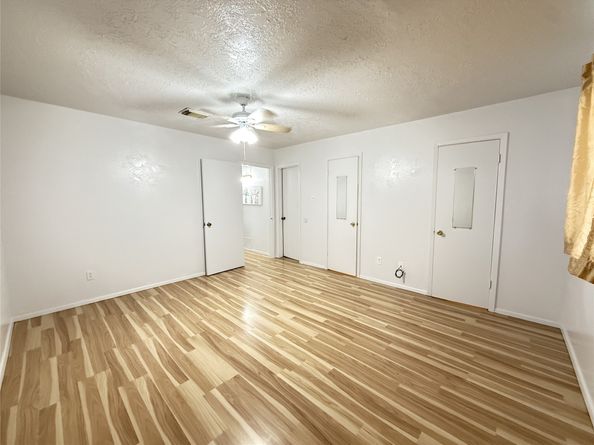 7040 Jetty Lane, Houston TX 77072