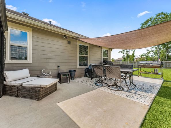 23412 Sentosa Bluff Court, New Caney TX 77357