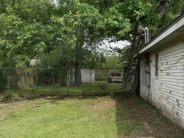 9417 Kentshire Drive, Houston TX 77078