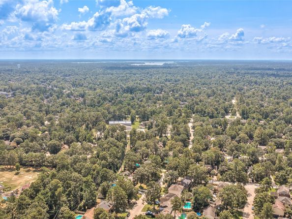 4527 Natural Bridge Drive, Houston TX 77345