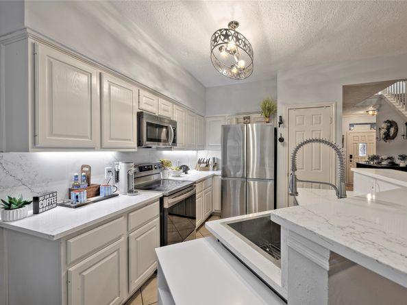 4527 Natural Bridge Drive, Houston TX 77345