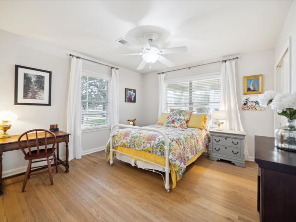 1402 Hewitt Drive, Houston TX 77018