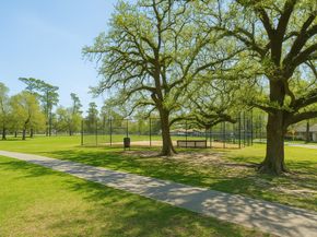 1402 Hewitt Drive, Houston TX 77018