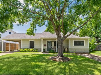 1402 Hewitt Drive