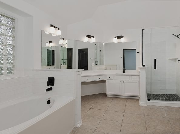2037 Borthwick Lane, Conroe TX 77301