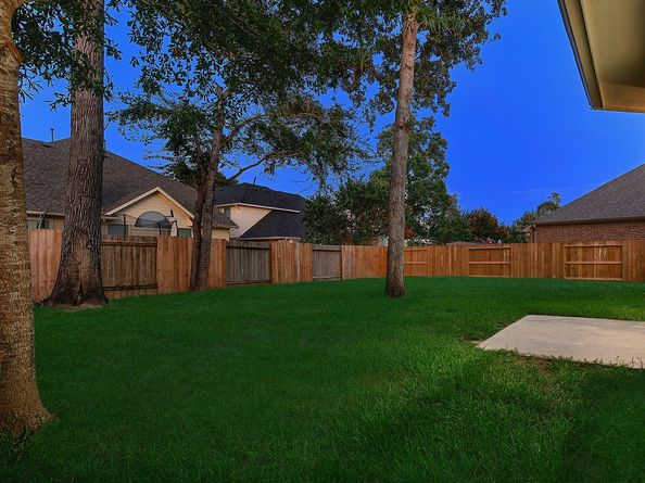 2037 Borthwick Lane, Conroe TX 77301
