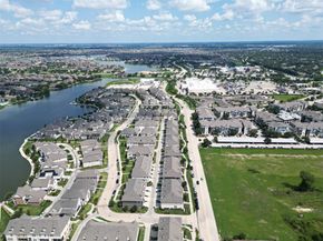9423 Towne Lake Parkway, Cypress TX 77433